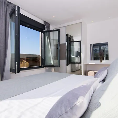 Luxury With Swimming Pool And Prime Location In * Trogir