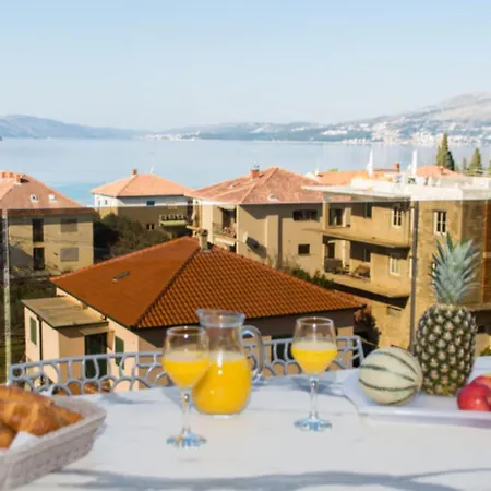 Apartment Luxury With Swimming Pool And Prime Location In Trogir