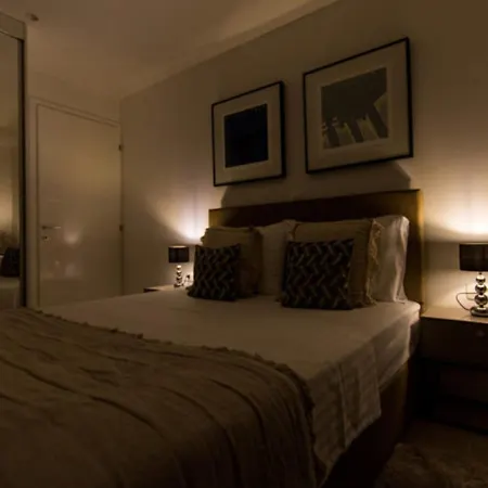 Luxury With Swimming Pool And Prime Location In