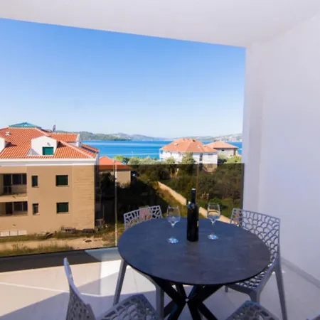 Luxury With Swimming Pool And Prime Location In Trogir